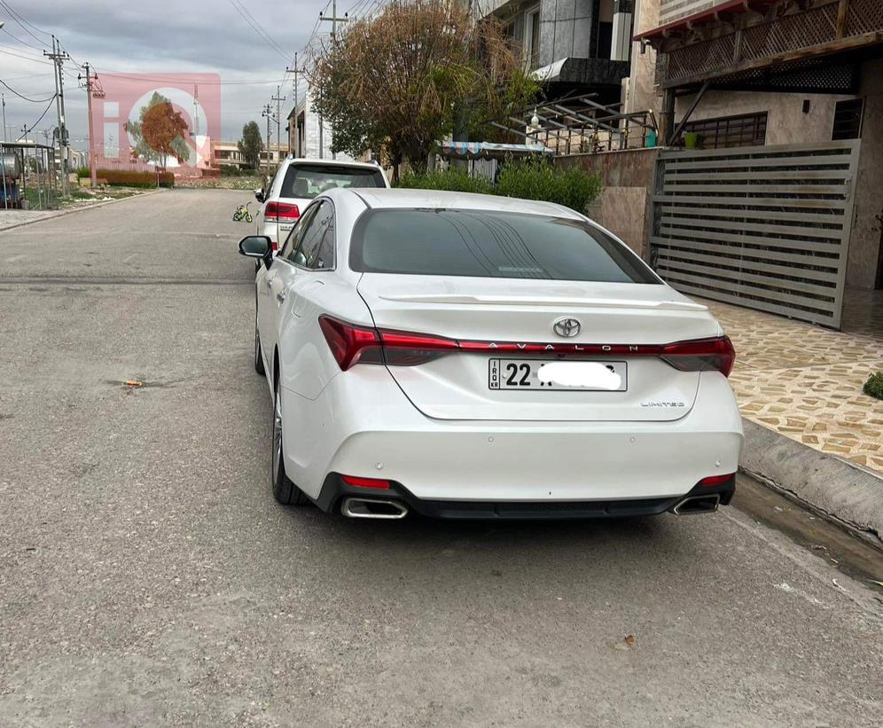 Toyota Avalon